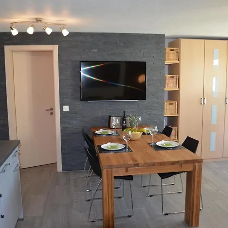 Haus Samurai Appartement-fewo- Dusche- Wc- 2 Schlafraeume 4-bettwohnung Nr- 81 By Interhome Saas-Grund